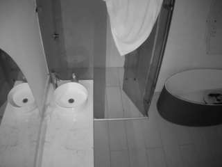 voyeurcam-casa-salsa-bathroom-6 Flashing live webcam