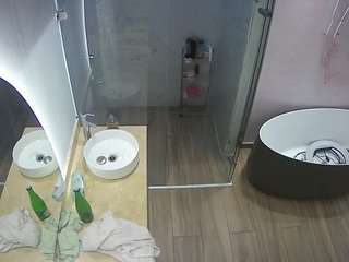 voyeurcam-casa-salsa-bathroom-6