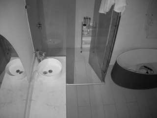 voyeurcam-casa-salsa-bathroom-6