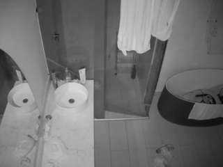 voyeurcam-casa-salsa-bathroom-6 webcam