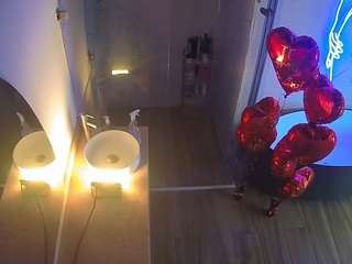 voyeurcam-casa-salsa-bathroom-6