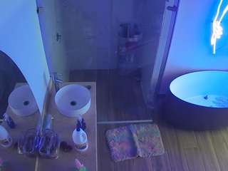 voyeurcam-casa-salsa-bathroom-6