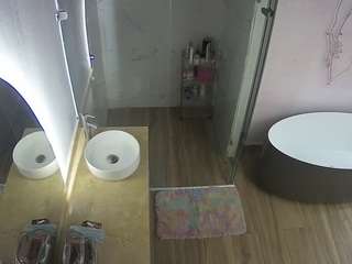 voyeurcam-casa-salsa-bathroom-6