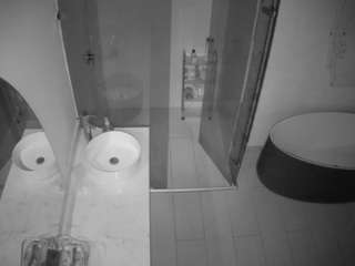 voyeurcam-casa-salsa-bathroom-6