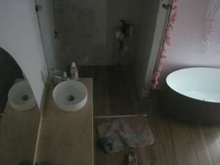 voyeurcam-casa-salsa-bathroom-6