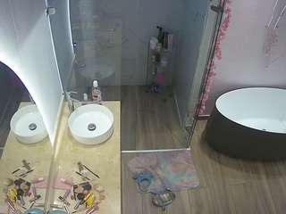 voyeurcam-casa-salsa-bathroom-6