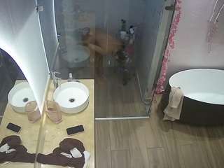 このモデルは現在ライブ中です。 voyeurcam-casa-salsa-bathroom-6