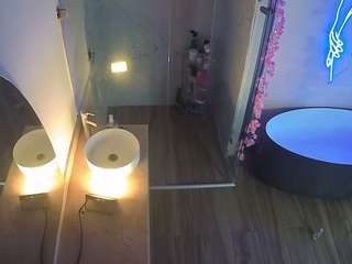 该模特正在直播。 voyeurcam-casa-salsa-bathroom-6
