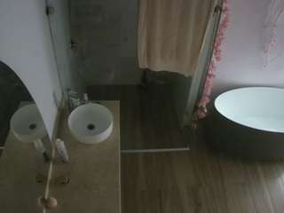 le modèle voyeurcam-casa-salsa-bathroom-6 est en webcam porno dans un show sur le site camsoda, il possède les tags suivants: flash,flashing,hidden cam,kitchen,mixed,pov,sexwebcam,shower,voyeur,hd