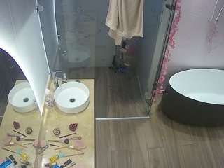 voyeurcam-casa-salsa-bathroom-6