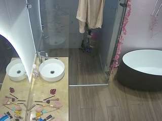 voyeurcam-casa-salsa-bathroom-6