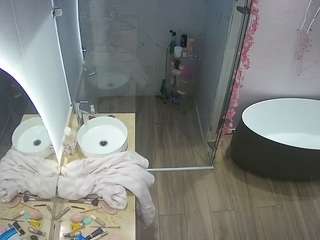 voyeurcam-casa-salsa-bathroom-6