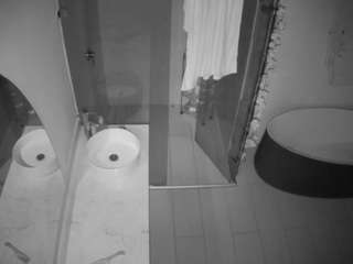 voyeurcam-casa-salsa-bathroom-6
