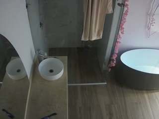 voyeurcam-casa-salsa-bathroom-6