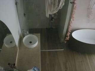 voyeurcam-casa-salsa-bathroom-6