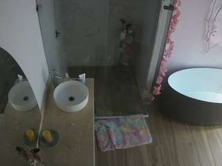 voyeurcam-casa-salsa-bathroom-6