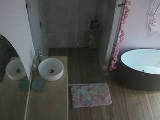 voyeurcam-casa-salsa-bathroom-6