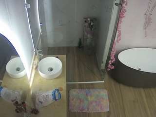 voyeurcam-casa-salsa-bathroom-6