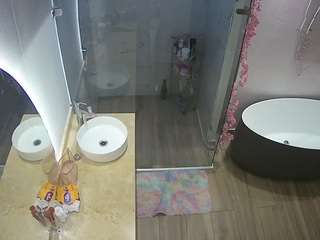 voyeurcam-casa-salsa-bathroom-6
