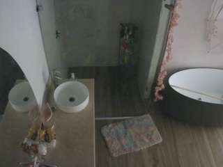 voyeurcam-casa-salsa-bathroom-6