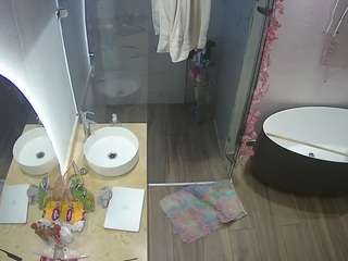 voyeurcam-casa-salsa-bathroom-6