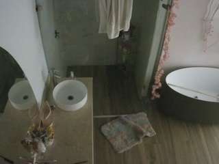 voyeurcam-casa-salsa-bathroom-6
