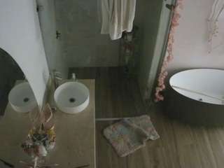 voyeurcam-casa-salsa-bathroom-6