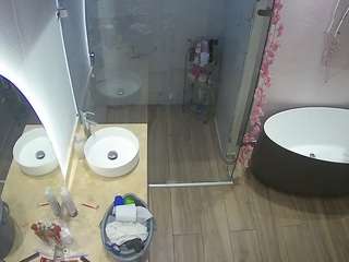 voyeurcam-casa-salsa-bathroom-6