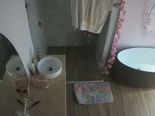 voyeurcam-casa-salsa-bathroom-6