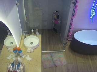 voyeurcam-casa-salsa-bathroom-6