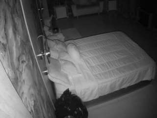 voyeurcam-casa-salsa-bathroom-6