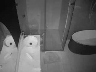 Casa Salsa Bathroom 6's Live Sex Cam Show