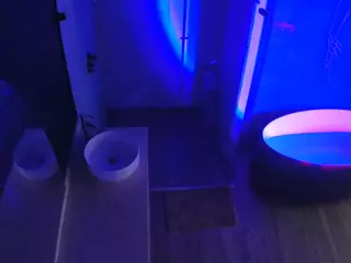 Casa Salsa Bathroom 6's Live Sex Cam Show