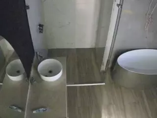 Casa Salsa Bathroom 6's Live Sex Cam Show