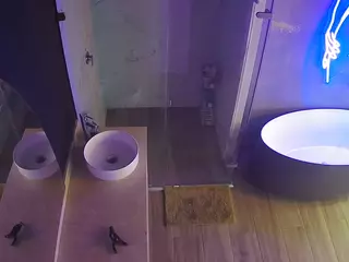 Casa Salsa Bathroom 6's Live Sex Cam Show