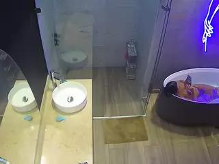 Casa Salsa Bathroom 6's Live Sex Cam Show