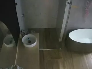 Casa Salsa Bathroom 6's Live Sex Cam Show