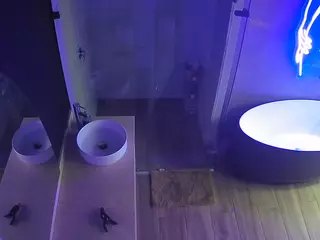 Casa Salsa Bathroom 6's Live Sex Cam Show