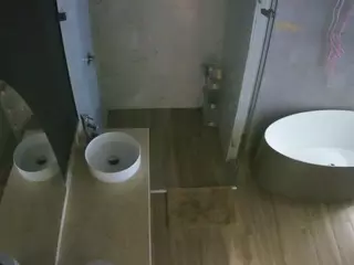 Casa Salsa Bathroom 6's Live Sex Cam Show