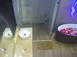 Casa Salsa Bathroom 6's Live Sex Cam Show