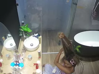 Casa Salsa Bathroom 6's Live Sex Cam Show