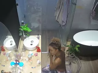 Casa Salsa Bathroom 6's Live Sex Cam Show