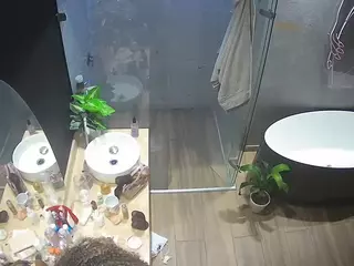 Casa Salsa Bathroom 6's Live Sex Cam Show