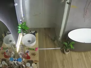 Casa Salsa Bathroom 6's Live Sex Cam Show