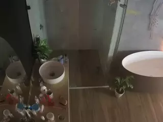 Casa Salsa Bathroom 6's Live Sex Cam Show