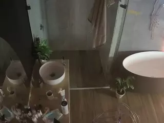Casa Salsa Bathroom 6's Live Sex Cam Show
