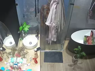 Casa Salsa Bathroom 6's Live Sex Cam Show