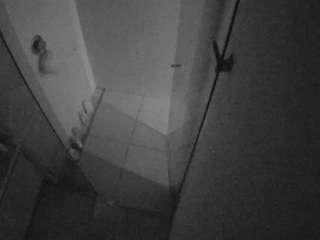 camsoda voyeurcam-casa-salsa-bathroom-7