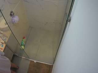 camsoda voyeurcam-casa-salsa-bathroom-7