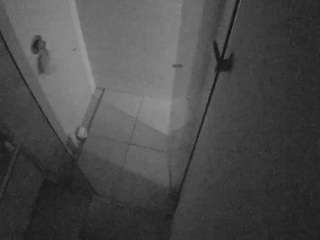 camsoda voyeurcam-casa-salsa-bathroom-7